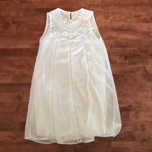 Beautiful white lace dress